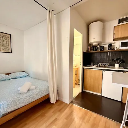 Cancera - T1 Bis Avec 1 1 Salle De Bain Au Centre De *