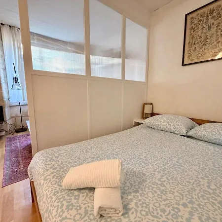 Cancera - T1 Bis Avec 1 1 Salle De Bain Au Centre De Burdeos